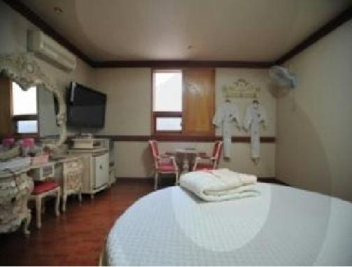 Busan Inka Motel Rum bild