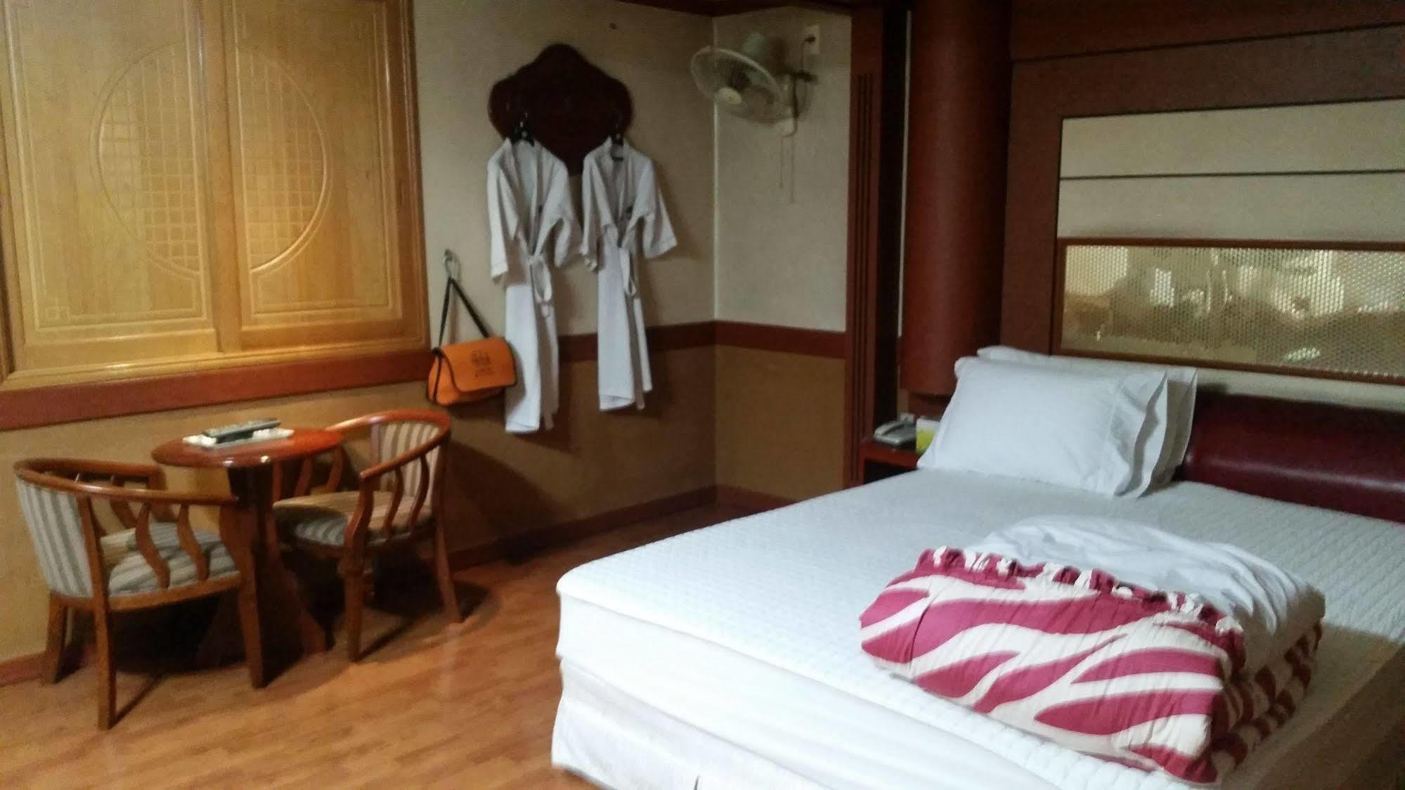 Busan Inka Motel Exteriör bild